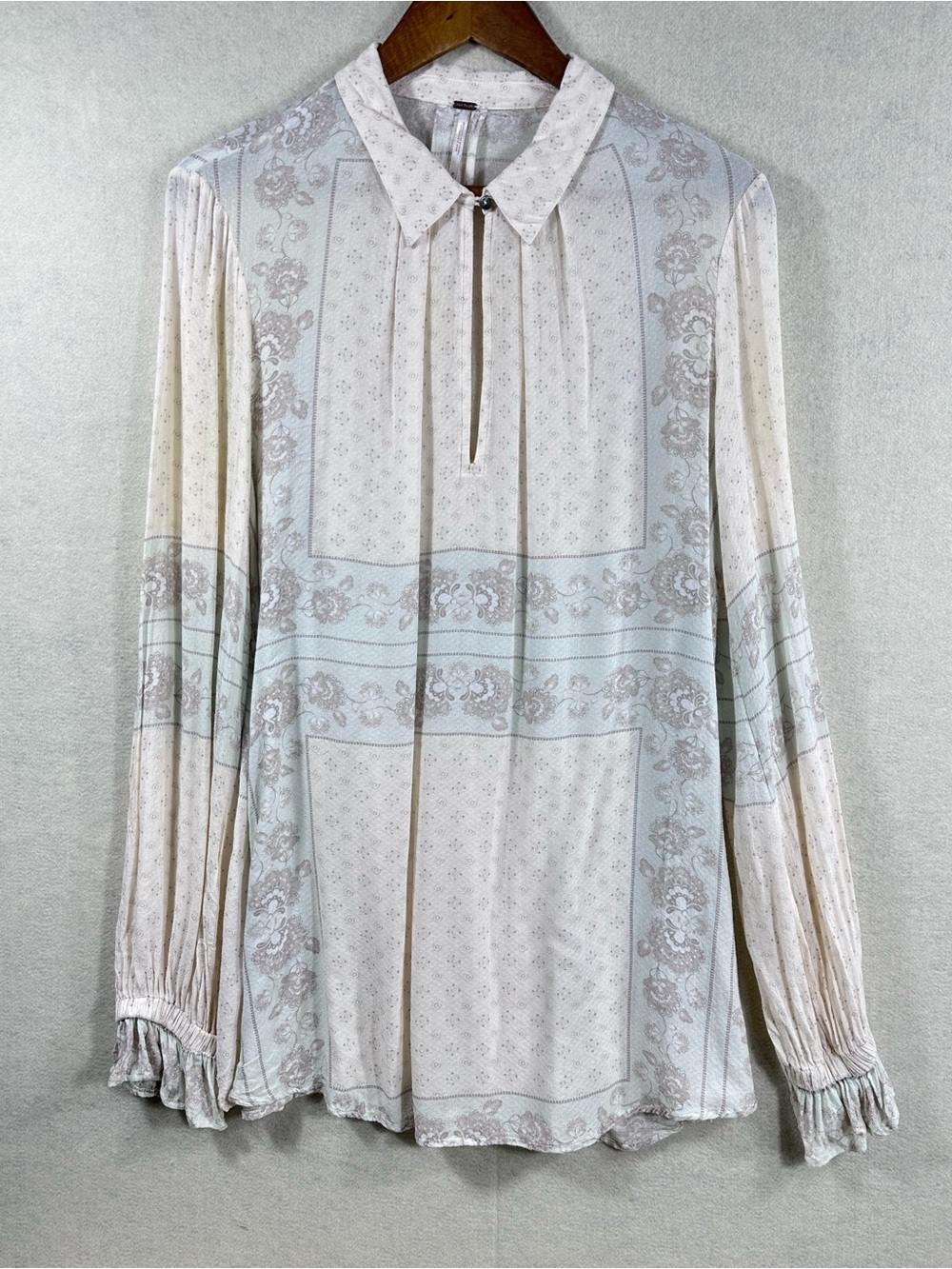 Free People Ivory Floral Boho Long Sleeve Blouse Women’s M Rayon